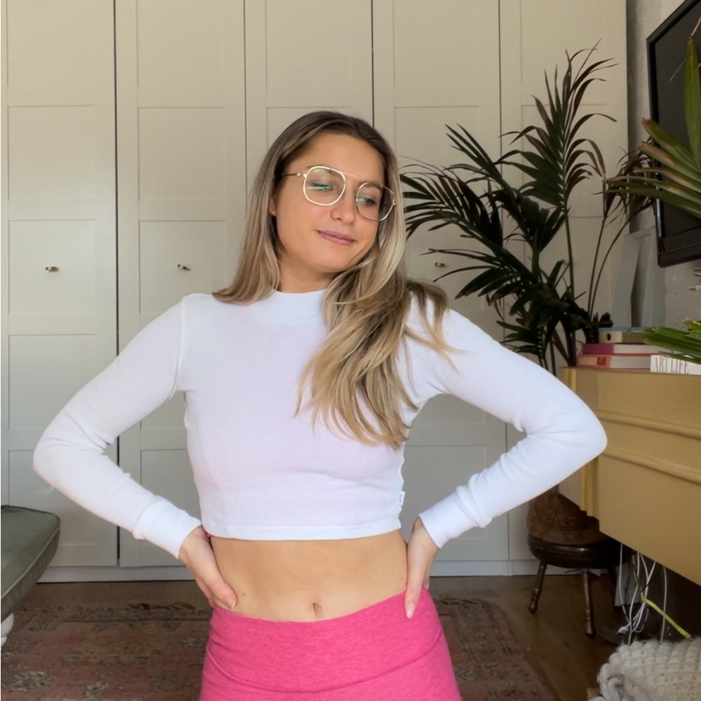 Aritzia TNA White crop top XS